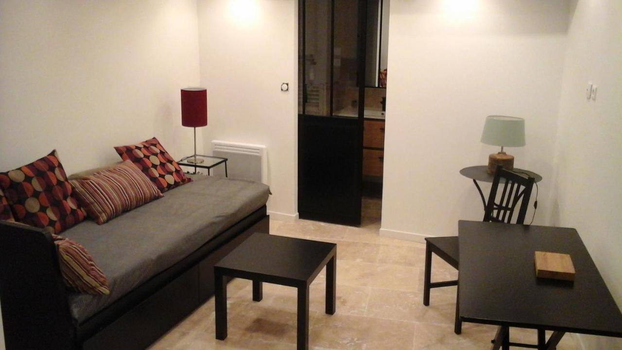 Hotel Kira Uzès Esterno foto
